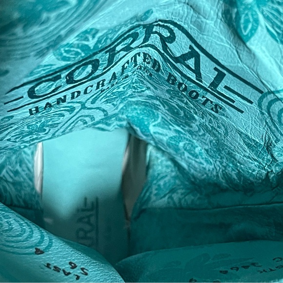 Corral Women’s Boots, Embroidered Cactus, 9 - Picture 9 of 10